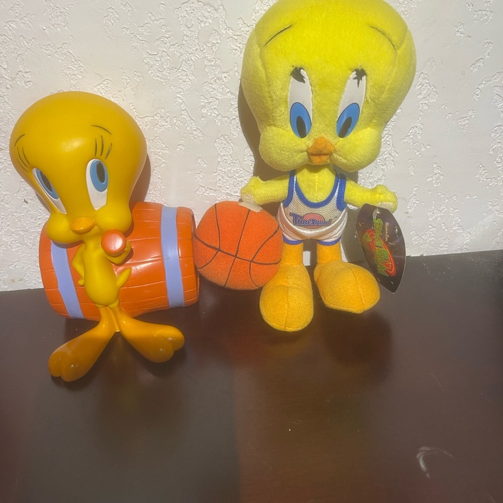 Vintage tweety bird lot 1996